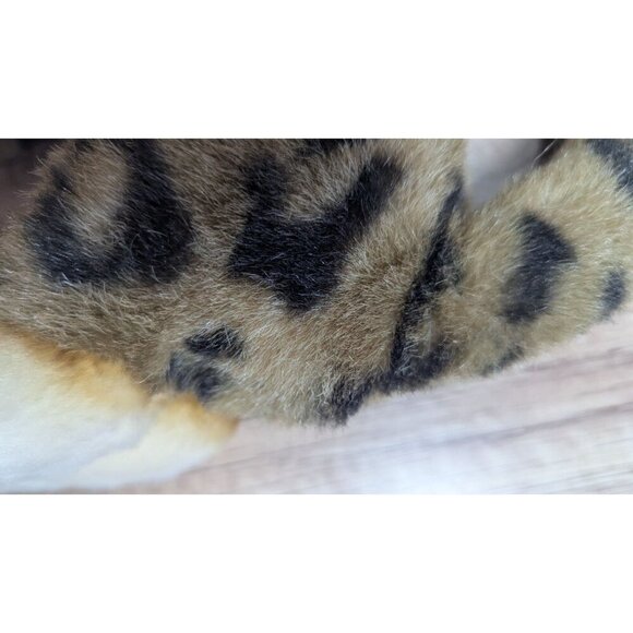 Douglas Cuddle Toy Kitty Cat Spotted Leopard Kitten Plush Realistic Kitten 9" - Picture 12 of 12